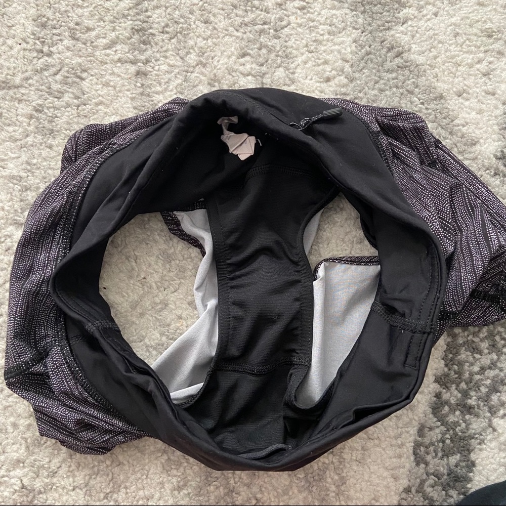 Lululemon Speed Up Shorts 2.5” - Picture 7 of 8